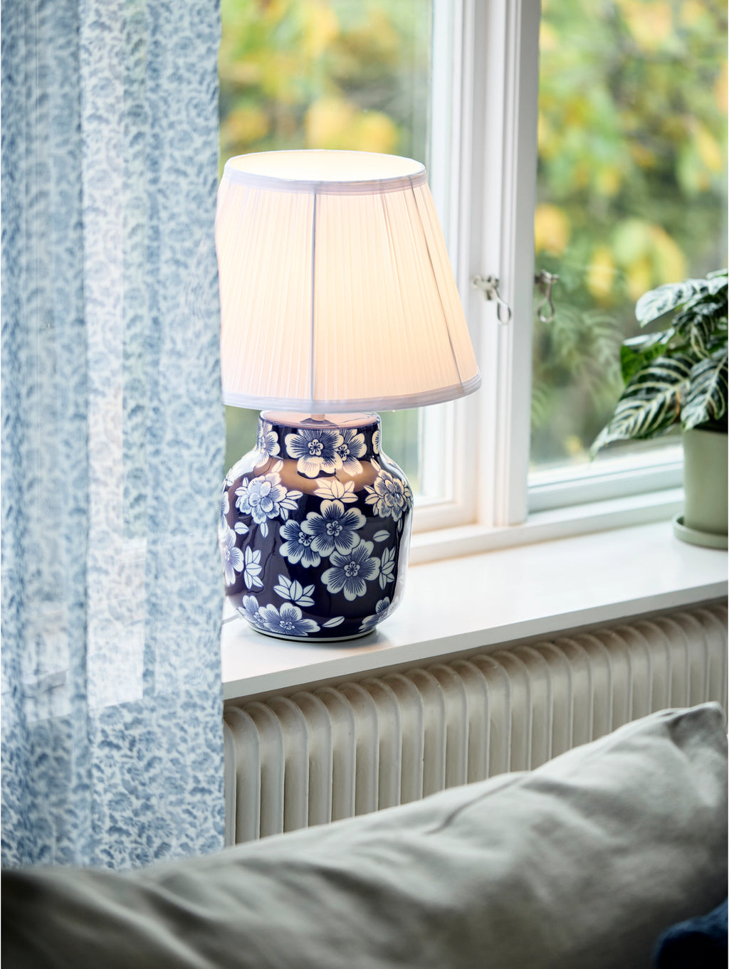 Fanny bordslampa 47 cm, Blå/Vit