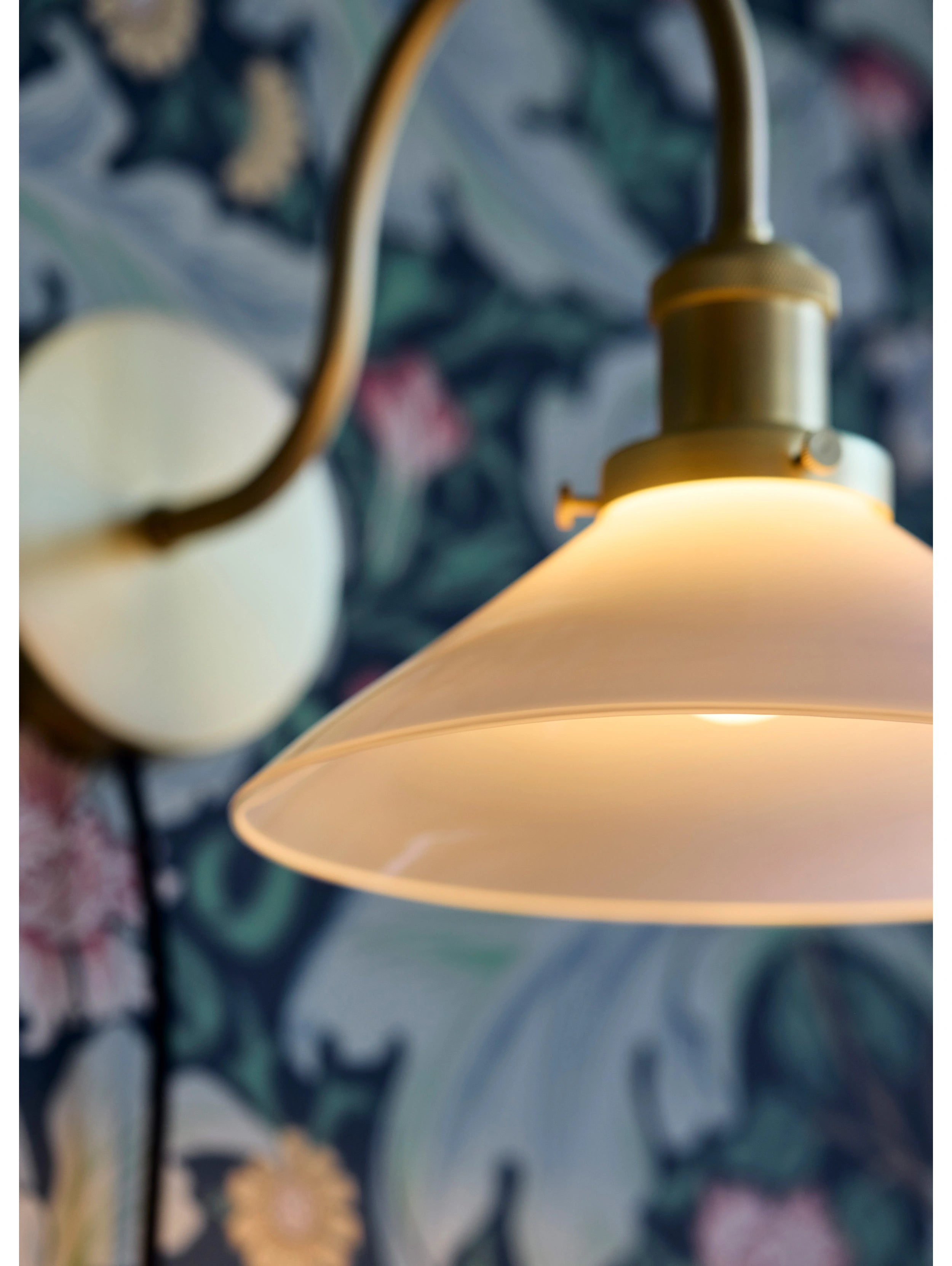 Axel vägglampa 25 cm, Opal