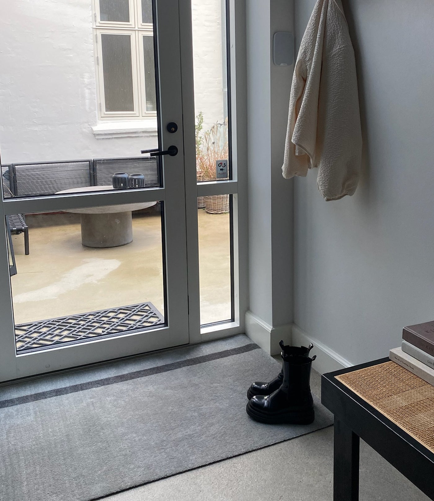 Stripes Vertical matta ljusgrå/stålgrå, 200x90 cm