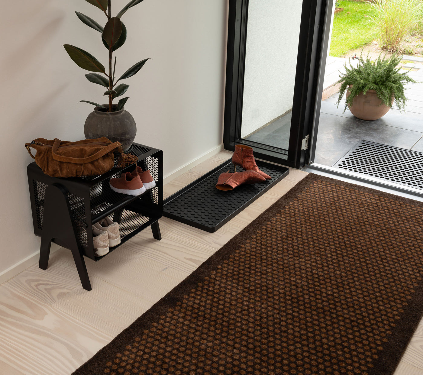 Rack golvhylla Dot svart, 52x35x50 cm