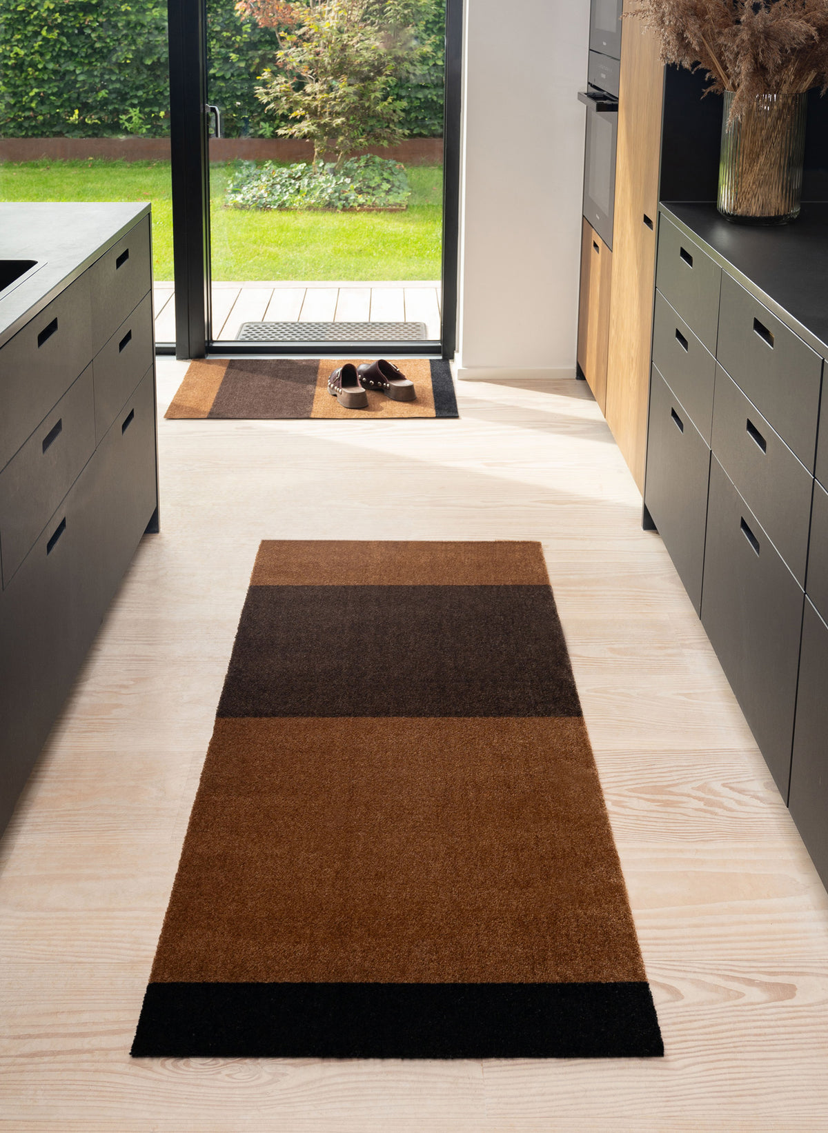 Stripes Horizontal matta cognac/mörkbrun/svart, 200x90 cm