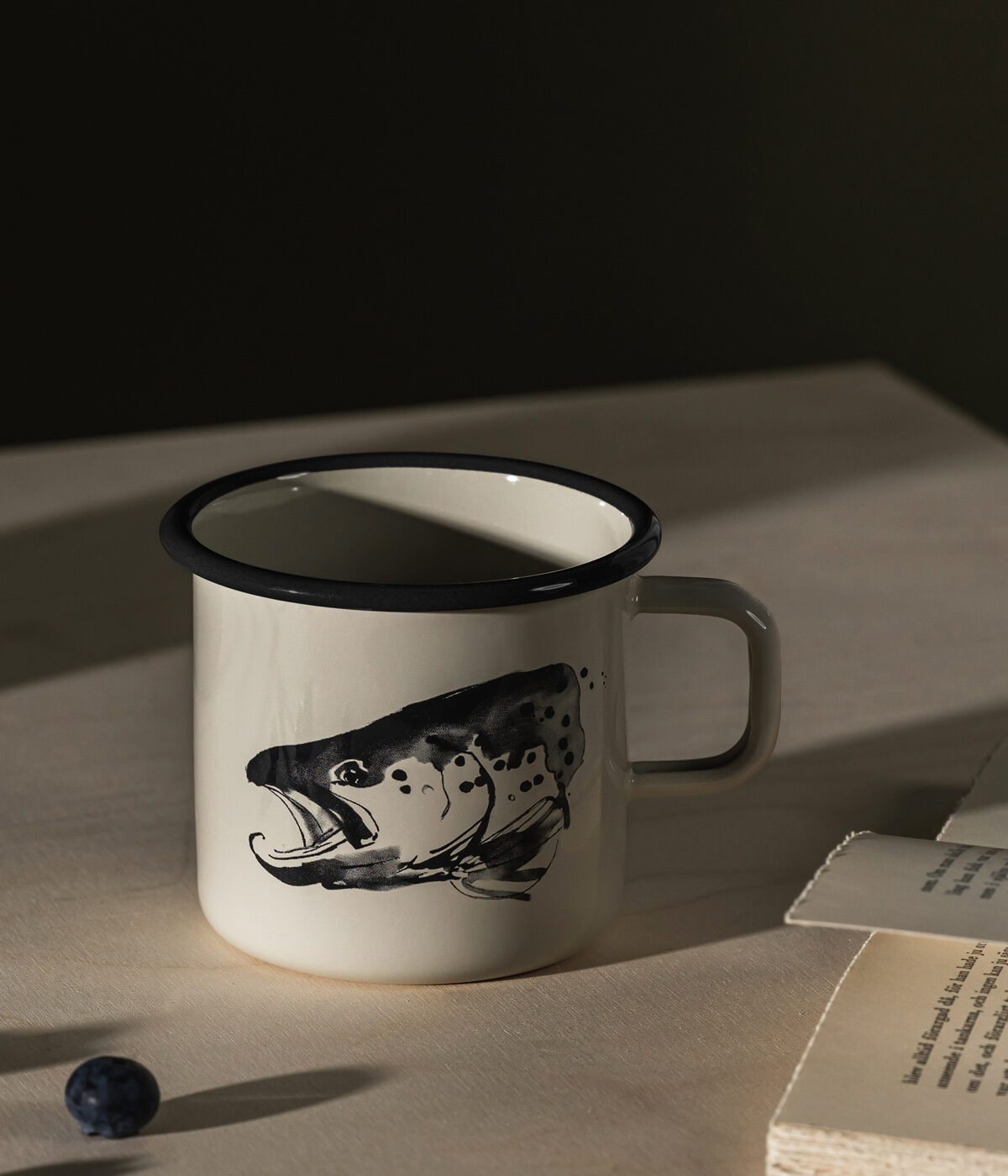 Teemu Järvi emaljmugg 55 cl, Pike & Trout