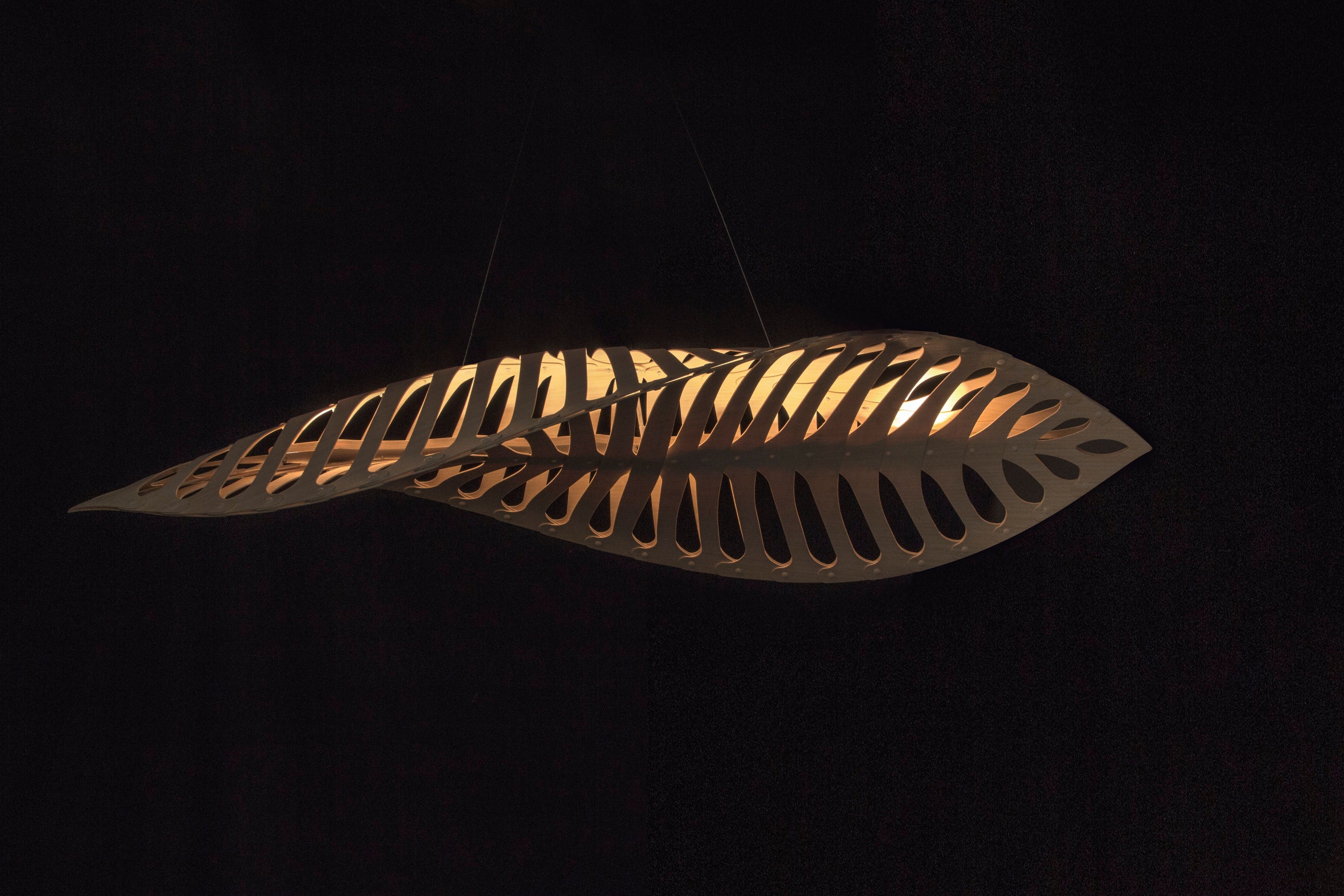 Navicula Taklampa Small, Black 1 Side