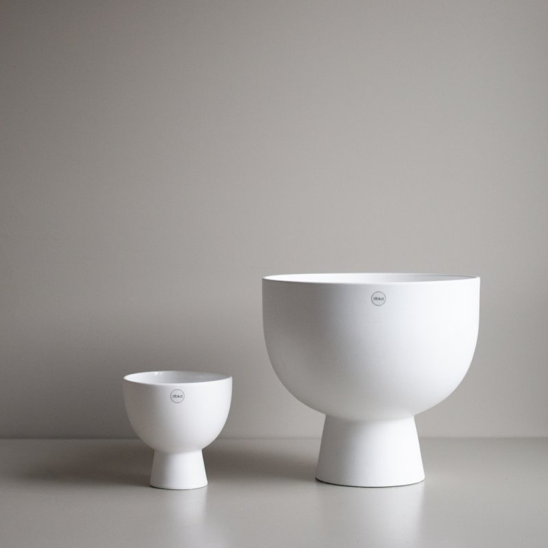 Figure Large - white