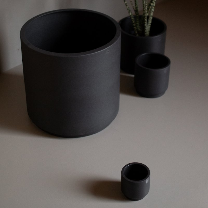 Solid Kruka Cast Iron, Large